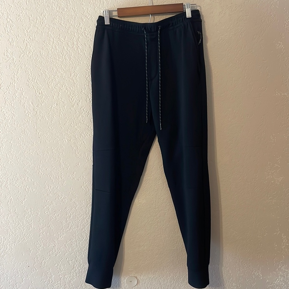 Black American Eagle Joggers